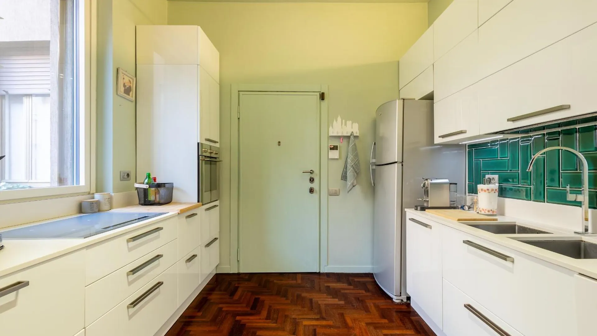 Cairoli Suite E Garage Milánó Apartman